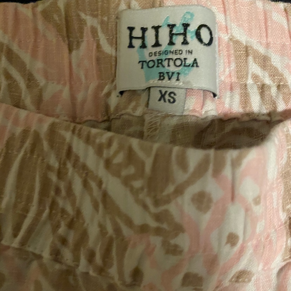 Tropical Linen Shorts - Picture 3 of 3